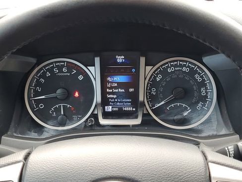 Used 2023 Toyota Tacoma Limited image 22