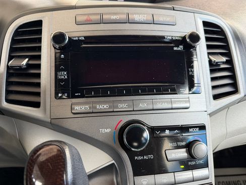 Used 2012 Toyota Venza LE w/ LE Convenience Pkg FWD image 14