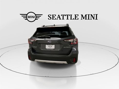 Used 2022 Subaru Outback Limited image 10