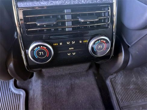 New 2025 Land Rover Range Rover Sport Dynamic SE image 15