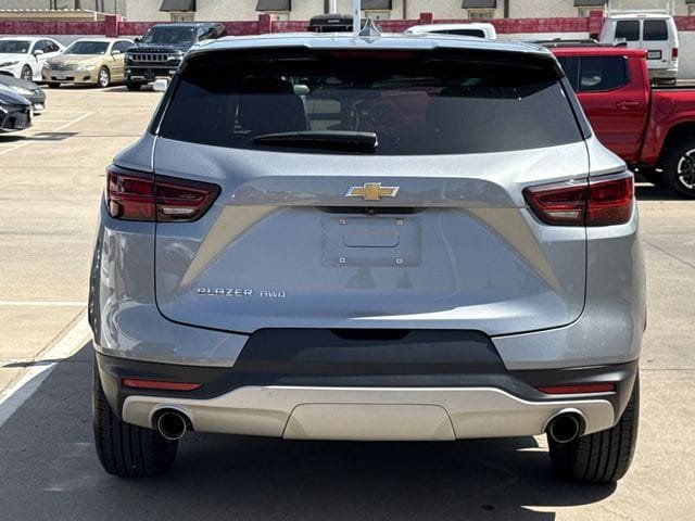 Used 2025 Chevrolet Blazer LT AWD/4WD image 5
