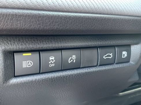 Used 2026 Toyota Camry SE FWD image 25