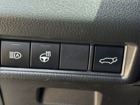 Used 2025 Toyota Grand Highlander AWD image 23