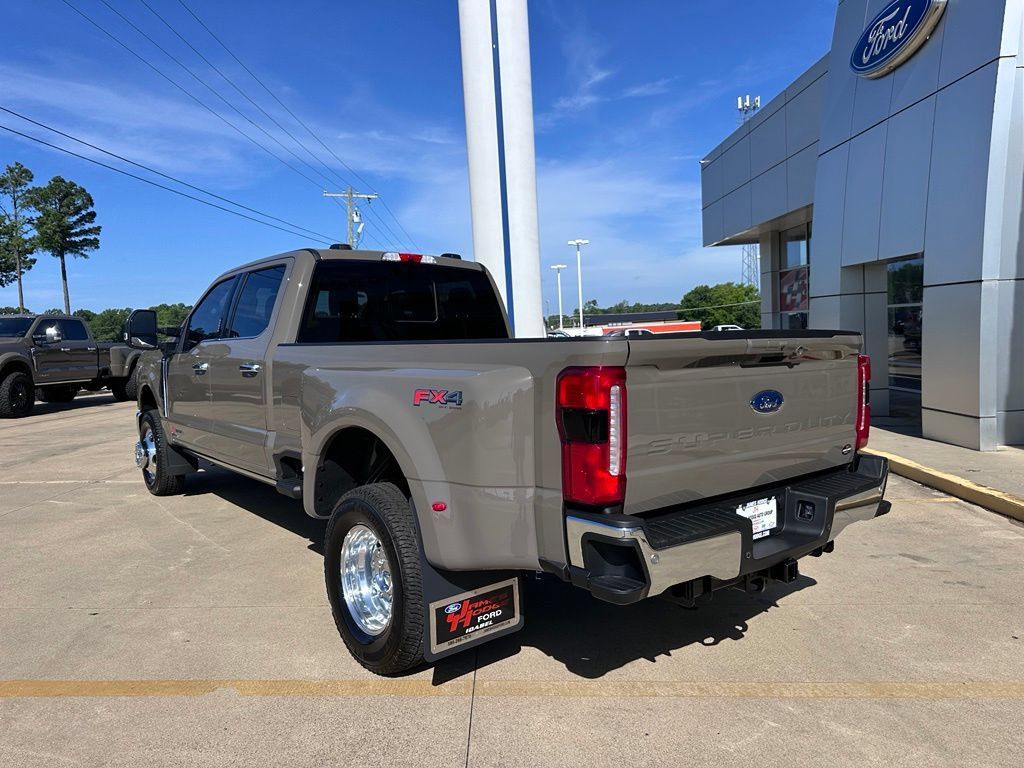 New 2026 Ford F350 Lariat w/ Chrome Package AWD/4WD image 2
