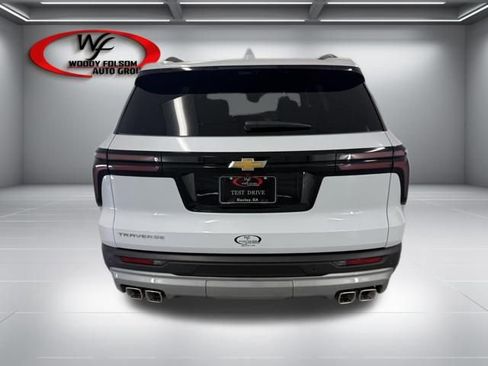 New 2026 Chevrolet Traverse LT image 7