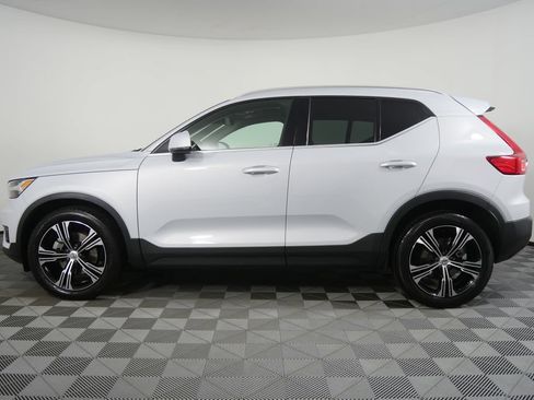 Used 2022 Volvo XC40 T5 Inscription w/ Climate Package AWD/4WD image 6