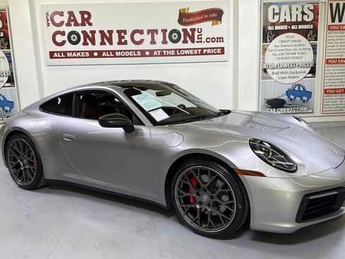 Used 2021 Porsche 911 Carrera 4S AWD/4WD image 5