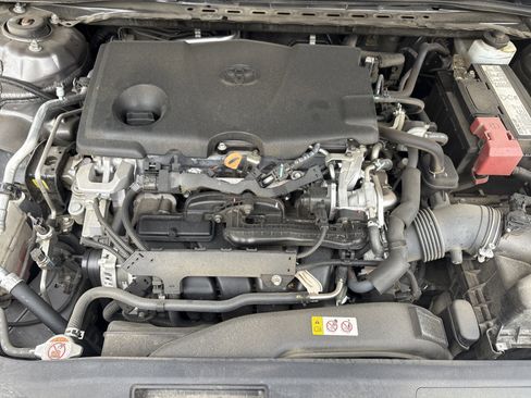 Used 2019 Toyota Camry SE image 32