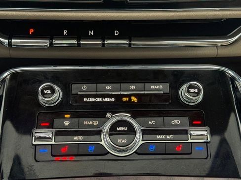 Certified 2024 Lincoln Navigator Reserve image 17