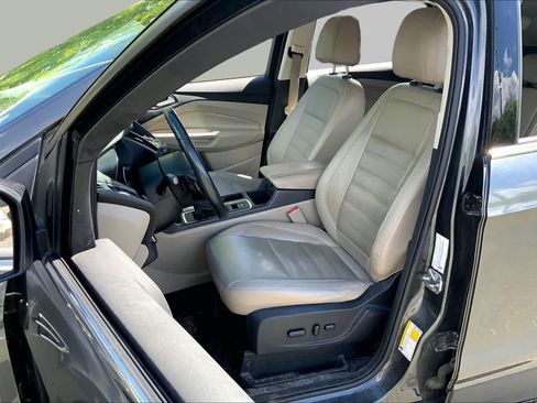 Used 2017 Ford Escape Titanium AWD/4WD image 8