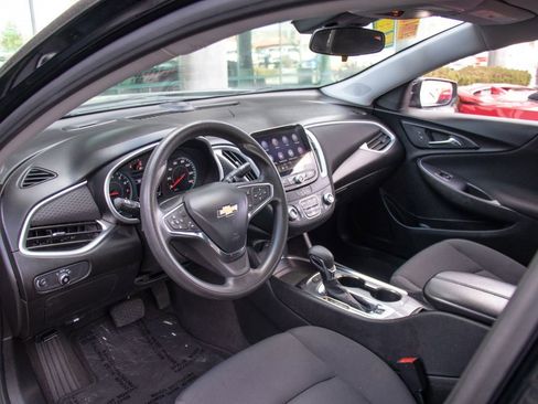 Used 2024 Chevrolet Malibu LT image 11