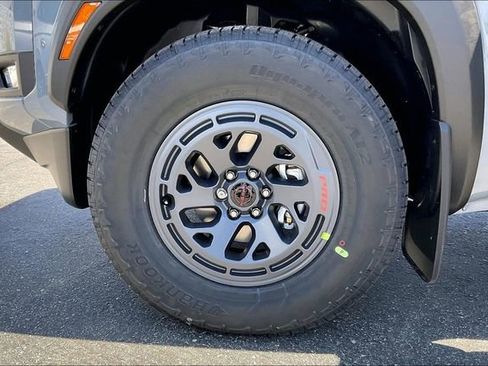 New 2026 Nissan Frontier Pro-X RWD image 9