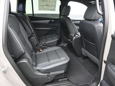 New 2026 Buick Enclave Sport Touring image 9