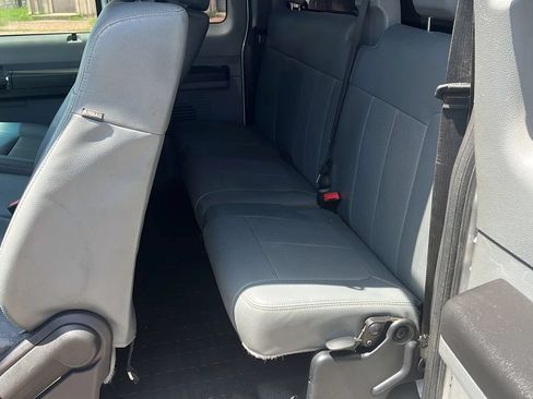 Used 2015 Ford F250 XL w/ Power Equipment Group RWD image 11