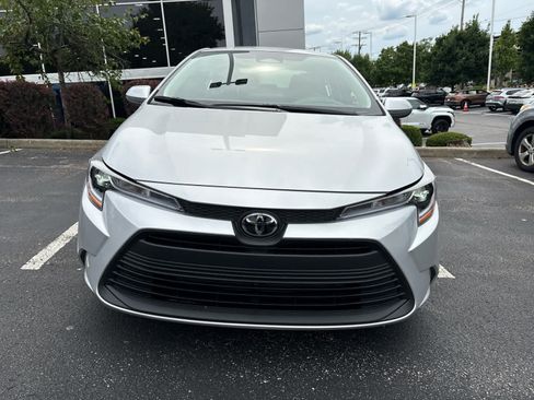 Used 2026 Toyota Corolla LE FWD image 11
