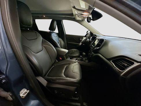 Used 2021 Jeep Cherokee Limited AWD/4WD image 33