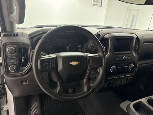 Used 2023 Chevrolet Silverado 1500 Custom image 13