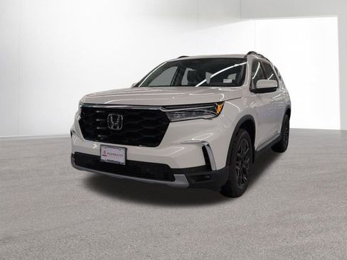 New 2025 Honda Pilot Touring image 25