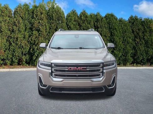 Used 2023 GMC Acadia SLT w/ Technology Package AWD/4WD image 2