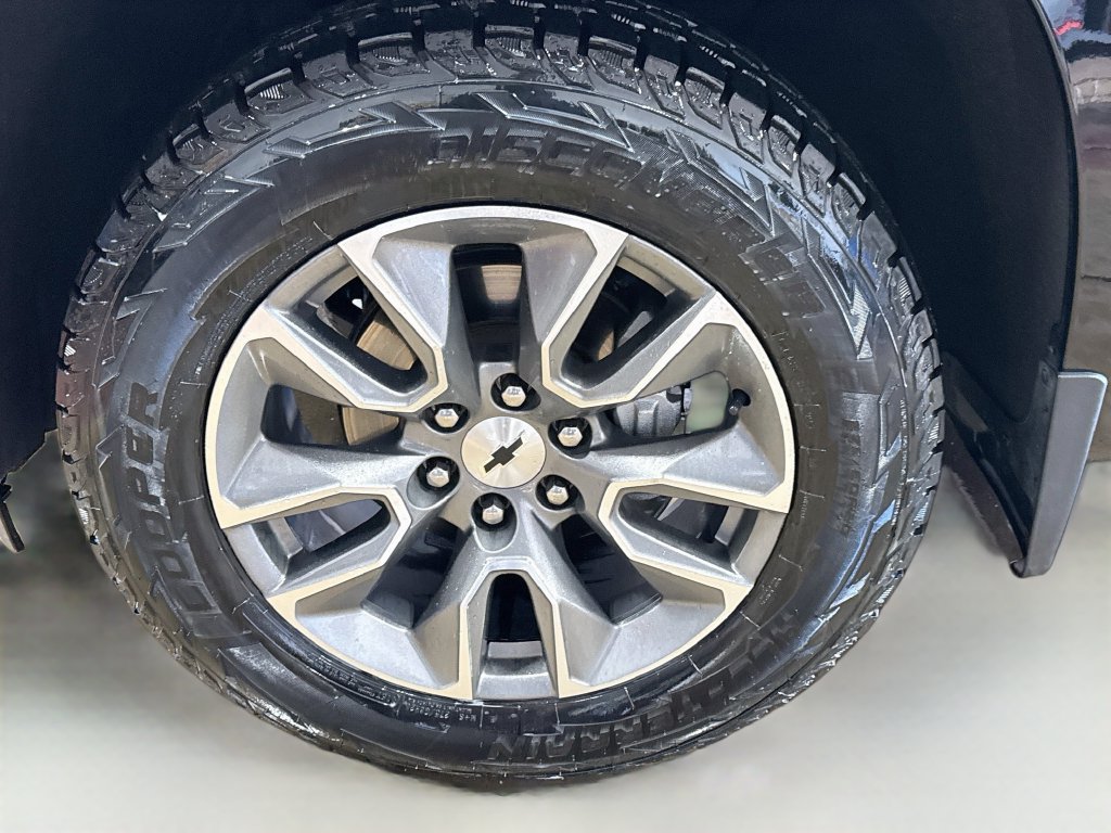 Used 2022 Chevrolet Silverado 1500 RST AWD/4WD image 31