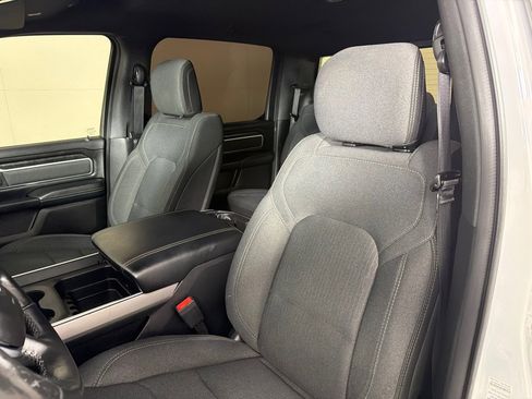 Used 2019 RAM 1500 Big Horn AWD/4WD image 12