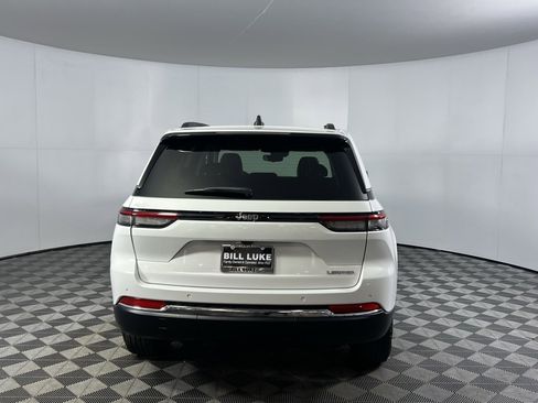 Used 2023 Jeep Grand Cherokee Limited image 8