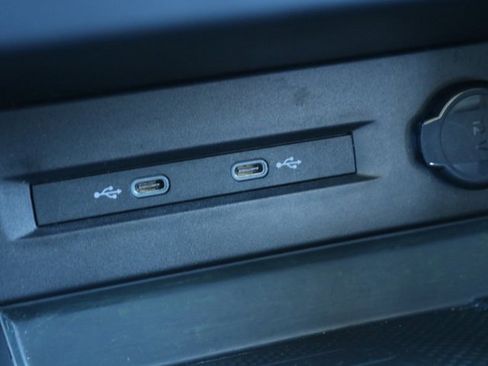 Used 2022 Volkswagen Taos SE image 26