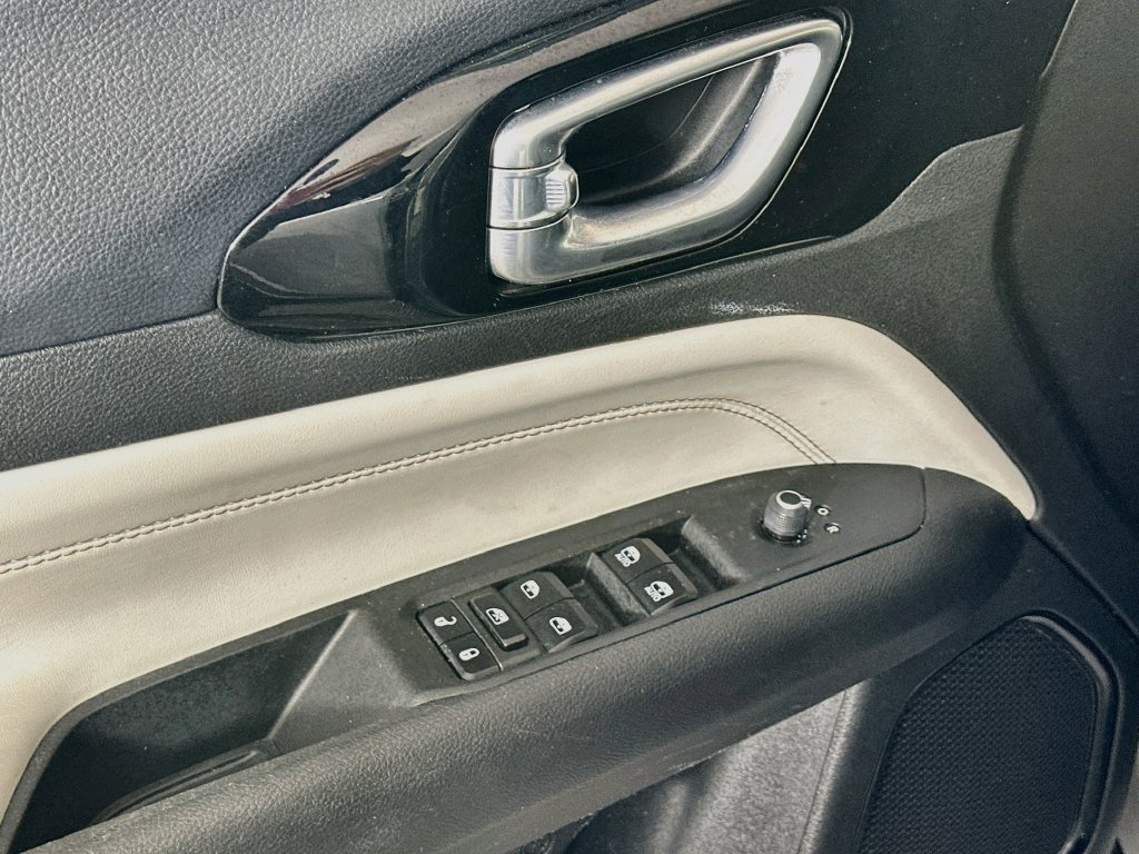 Certified 2023 Jeep Compass Limited AWD/4WD image 26