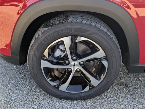 New 2026 Chevrolet Trax RS w/ Sunroof Package image 7