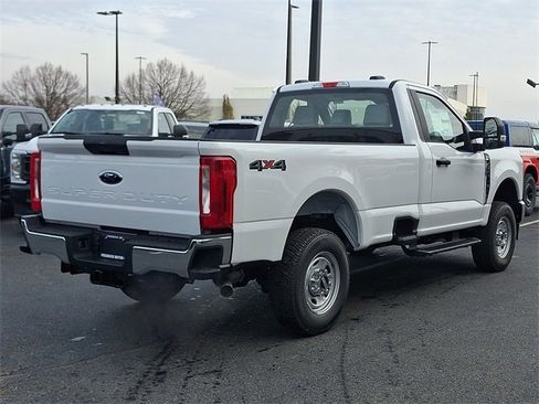 New 2026 Ford F250 XL w/ XL Chrome Package image 3