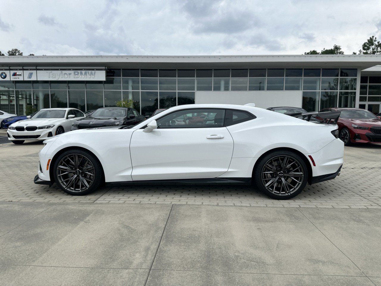 Used 2023 Chevrolet Camaro ZL1 RWD image 2