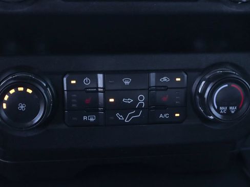 Used 2022 Ford F250 XLT w/ XLT Premium Package AWD/4WD image 42