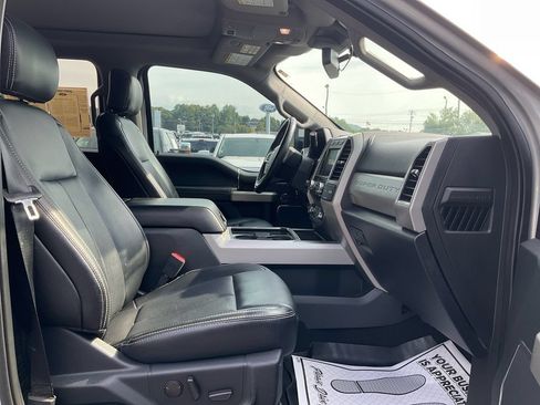 Used 2021 Ford F350 Lariat w/ Lariat Ultimate Package AWD/4WD image 12