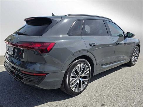 Used 2024 Audi Q8 e-tron Prestige w/ Prestige Package AWD/4WD image 3
