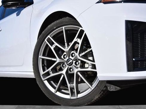 Certified 2024 Nissan Altima 2.0 SR image 3