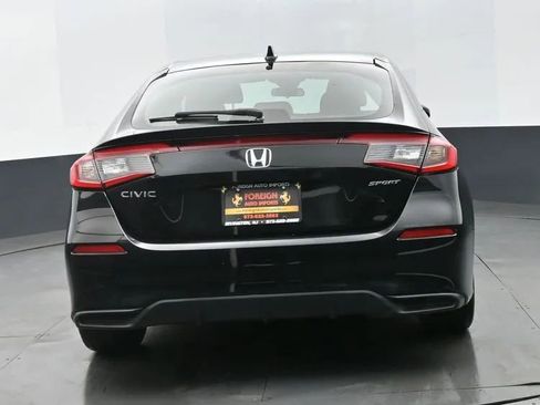 Used 2024 Honda Civic Sport image 8