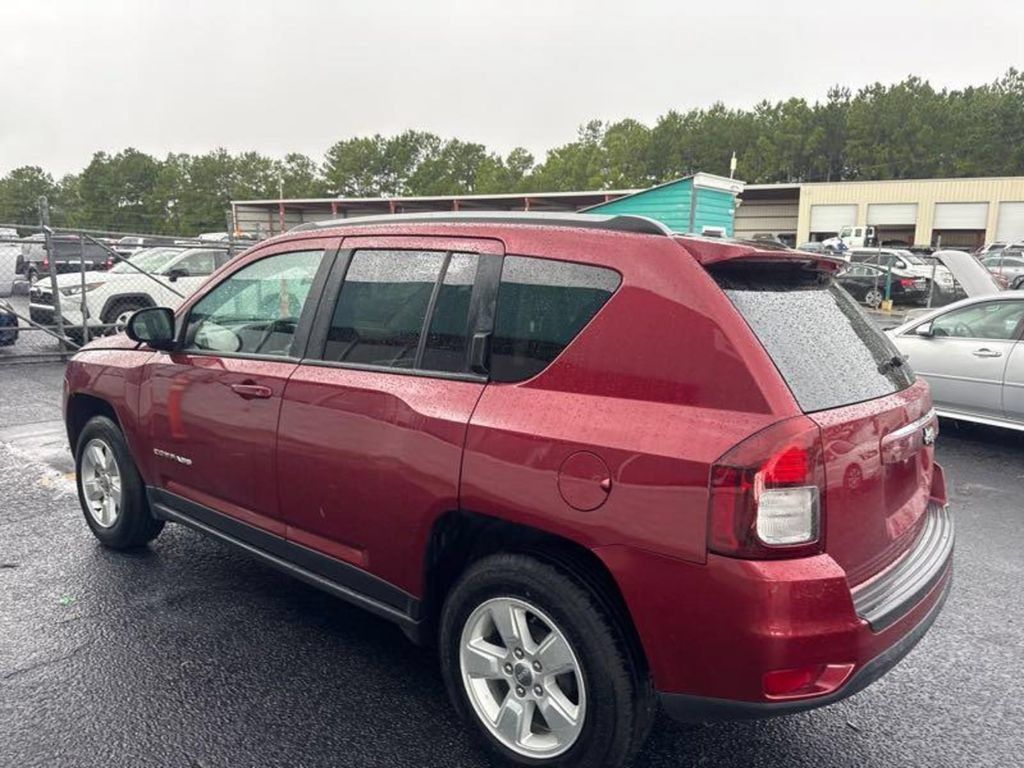 Used 2017 Jeep Compass Sport w/ Power Value Group FWD image 3