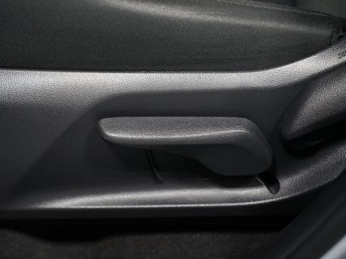 Certified 2025 Toyota RAV4 LE AWD/4WD image 31