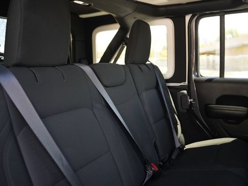 Used 2021 Jeep Wrangler Unlimited Sport AWD/4WD image 14