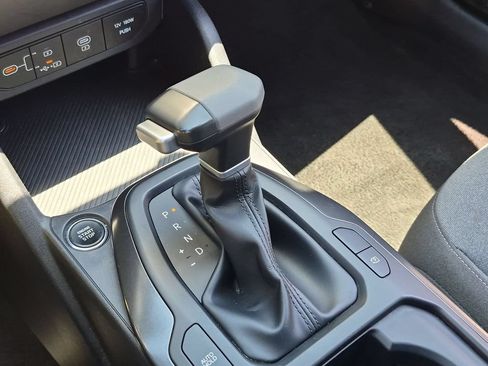 Used 2025 Kia K4 FWD image 20