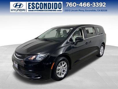 Used 2017 Chrysler Pacifica LX
