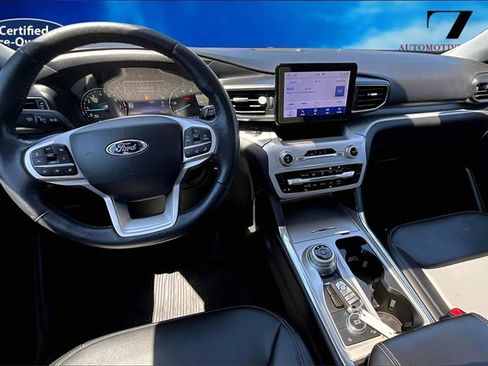 Certified 2022 Ford Explorer XLT w/ Equipment Group 202A image 16