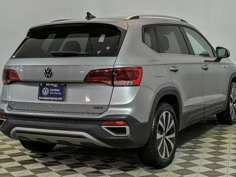 Certified 2023 Volkswagen Taos SE w/ Panoramic Sunroof Package AWD/4WD image 8