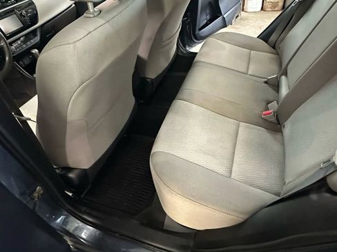 Used 2016 Toyota Corolla LE FWD image 8