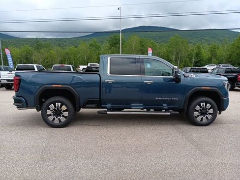 New 2026 GMC Sierra 2500 Denali w/ Denali Reserve Package AWD/4WD image 28