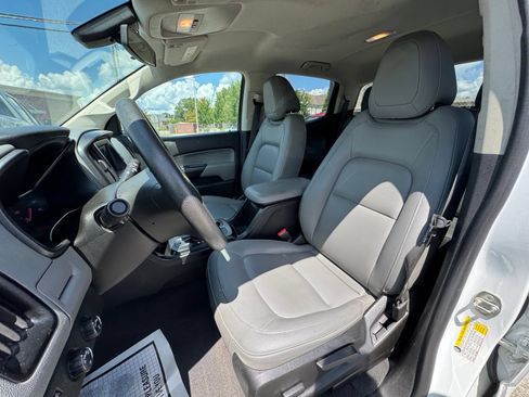 Used 2020 Chevrolet Colorado W/T AWD/4WD image 13