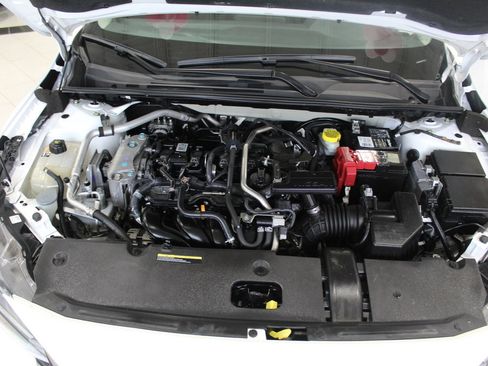 Used 2022 Nissan Sentra SR w/ SR Premium Package image 31