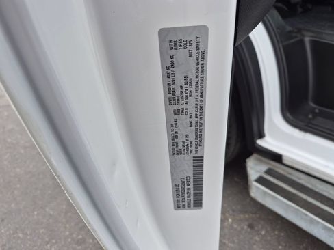 Used 2025 RAM ProMaster 2500 w/ U-Haul Equipment Group FWD image 31