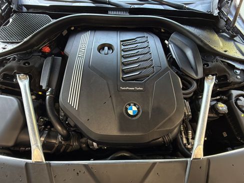 Used 2022 BMW 740i w/ M Sport Package RWD image 28