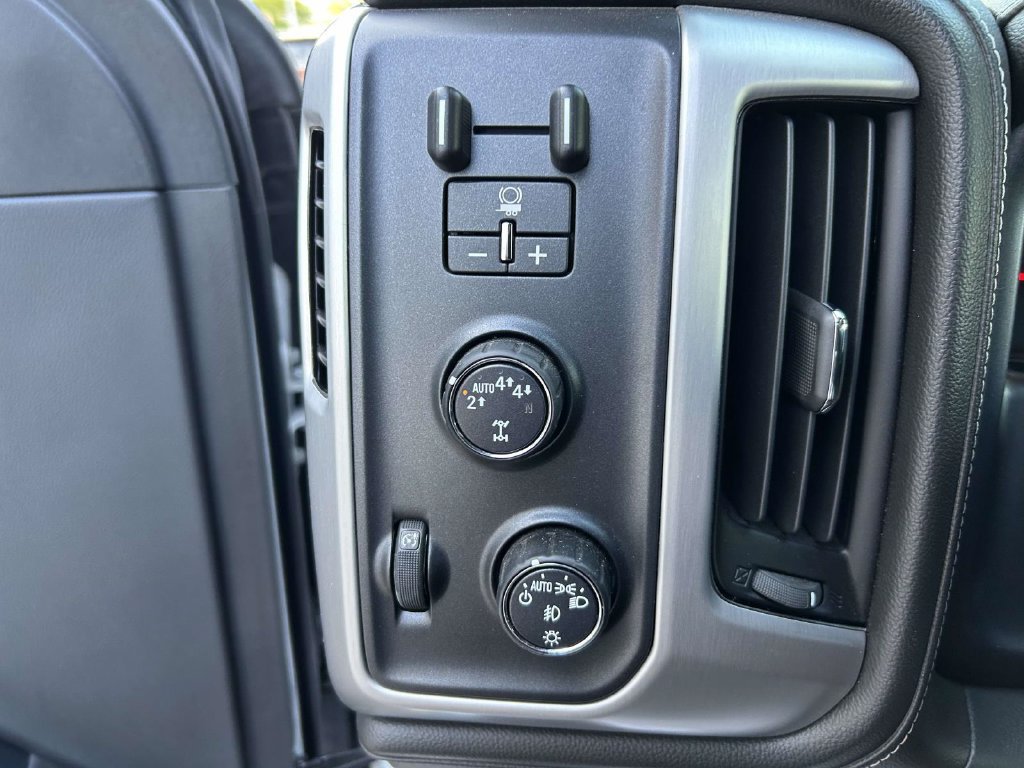 Used 2017 GMC Sierra 1500 SLT AWD/4WD image 20